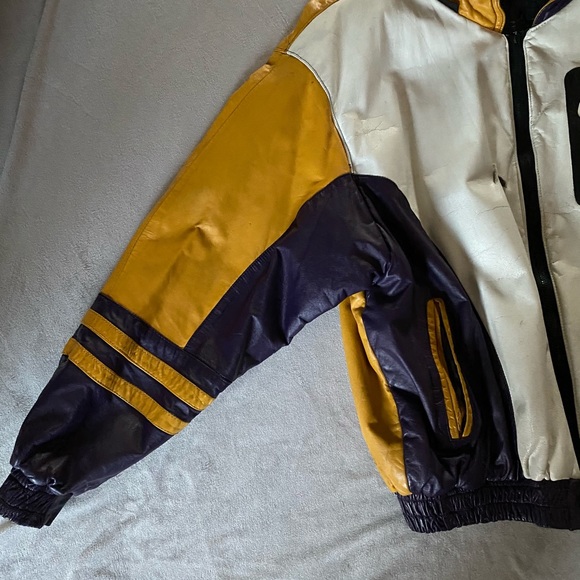 rare Lakers color way Leather NBAman logo coat - Picture 3 of 5